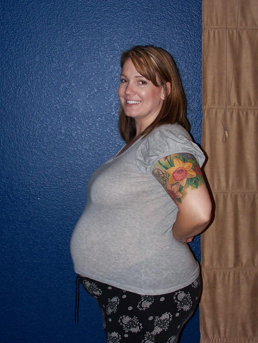 10P Pregnant lauren- with clothes big boobs