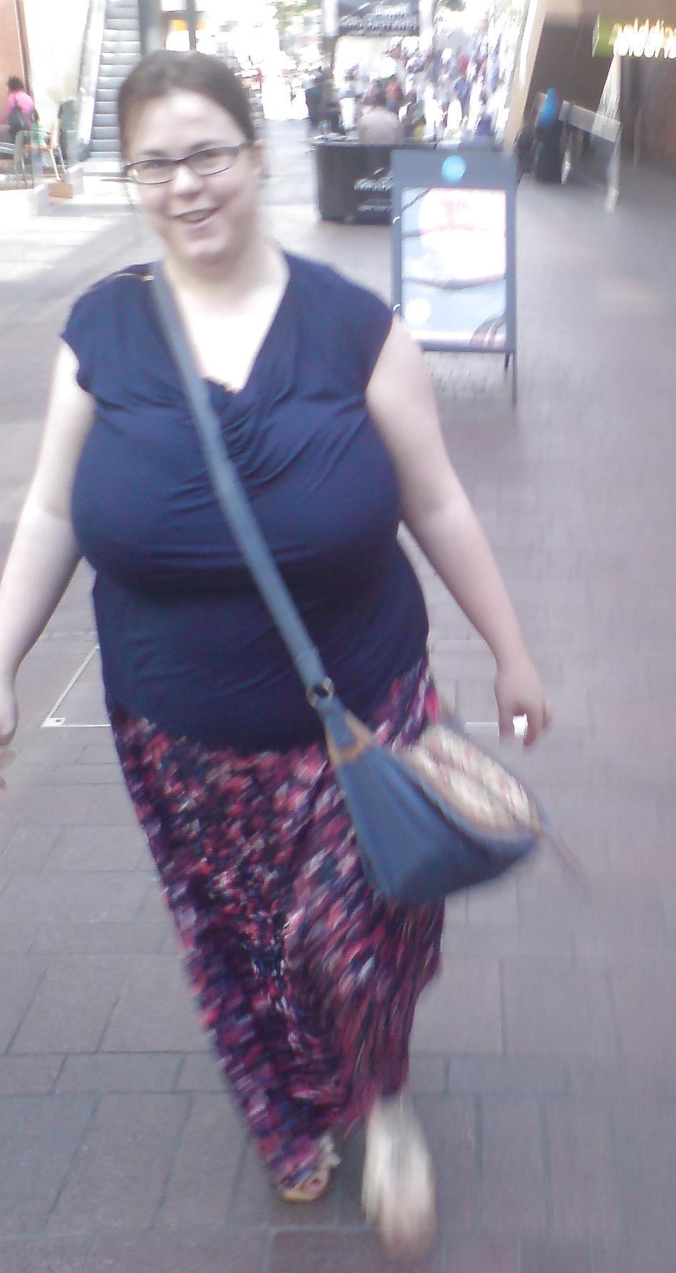 25P Candid Street Wobblers #2