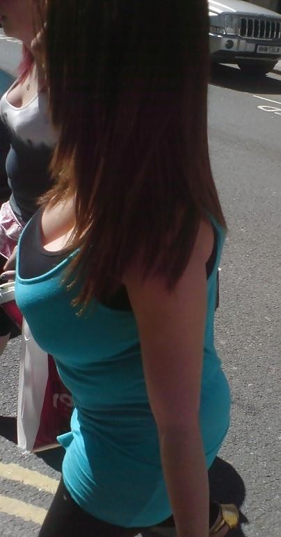 25P Candid Street Wobblers #2