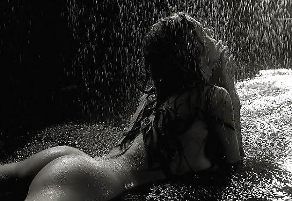 25P Erotic black and white