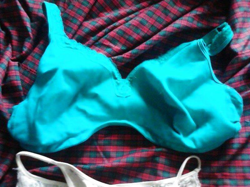 11P Step sisters big titted bras