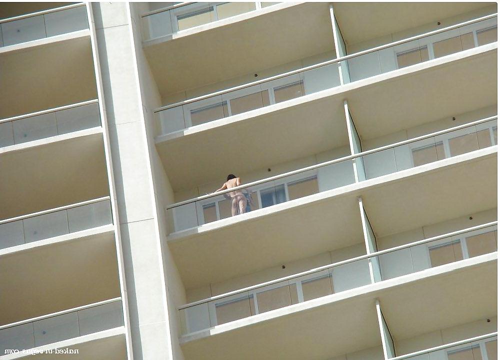 25P Voyeur balcony