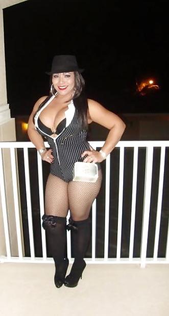 25P Venezuela Swinger Milf 