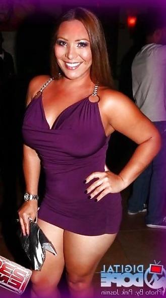 25P Venezuela Swinger Milf 