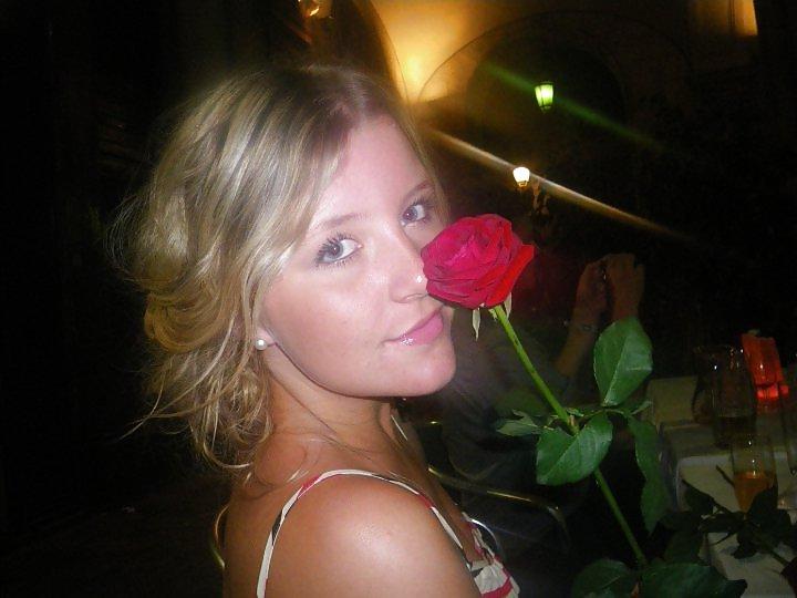 25P English Girls on the Loose New Years Eve