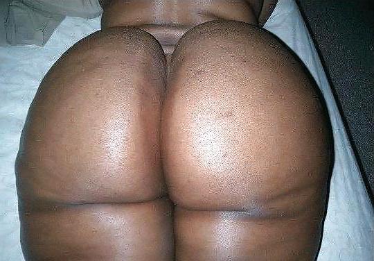 20P Big Booty 06