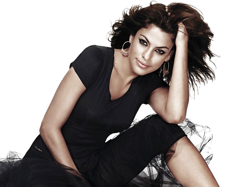 25P Erotic + Celebrities