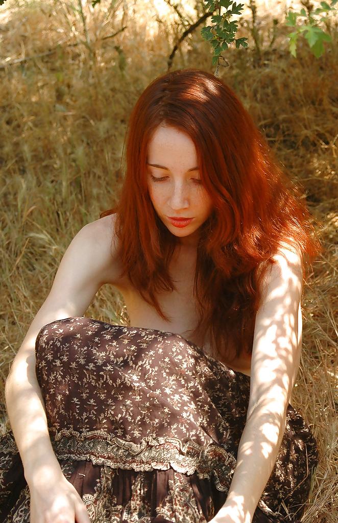 25P Erotic Nude Girl N43