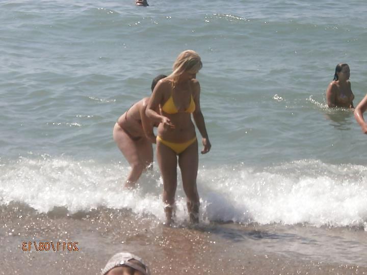 25P Hot blonde mom