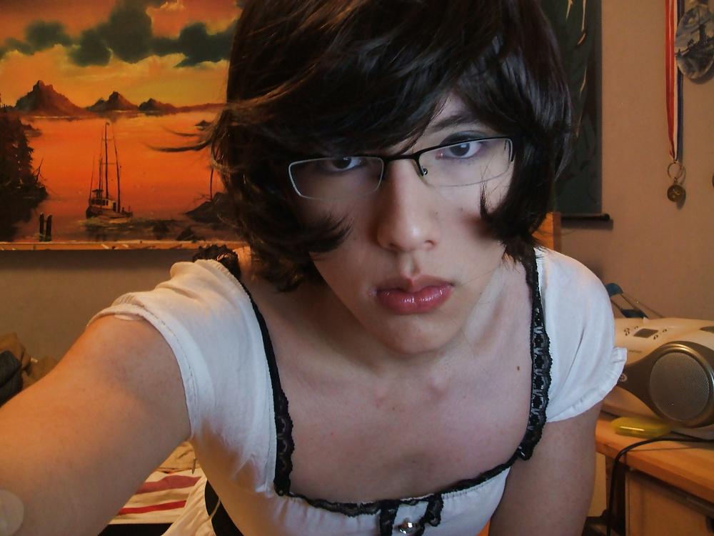 25P Love crossdressers wearing glasses they get me horny