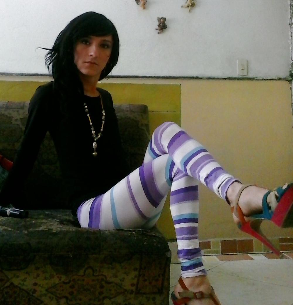 22P Crossdressing again Vestida de nena otra vez