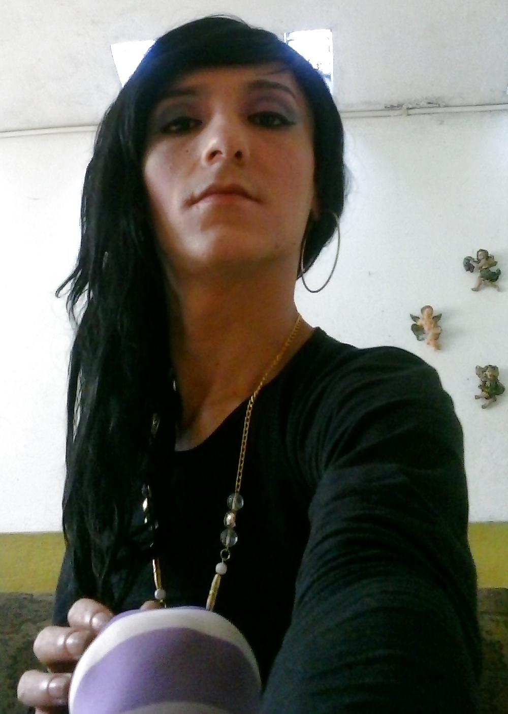 22P Crossdressing again Vestida de nena otra vez