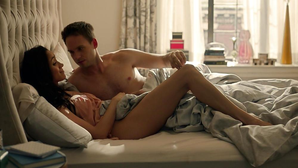 25P Meghan Markle - 'Suits' slut