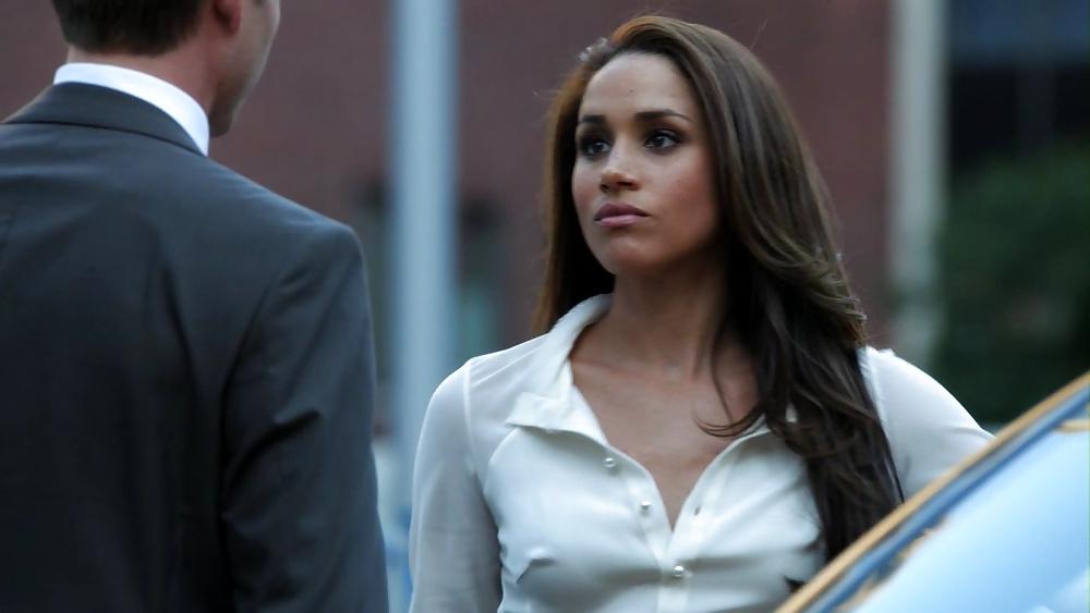 25P Meghan Markle - 'Suits' slut