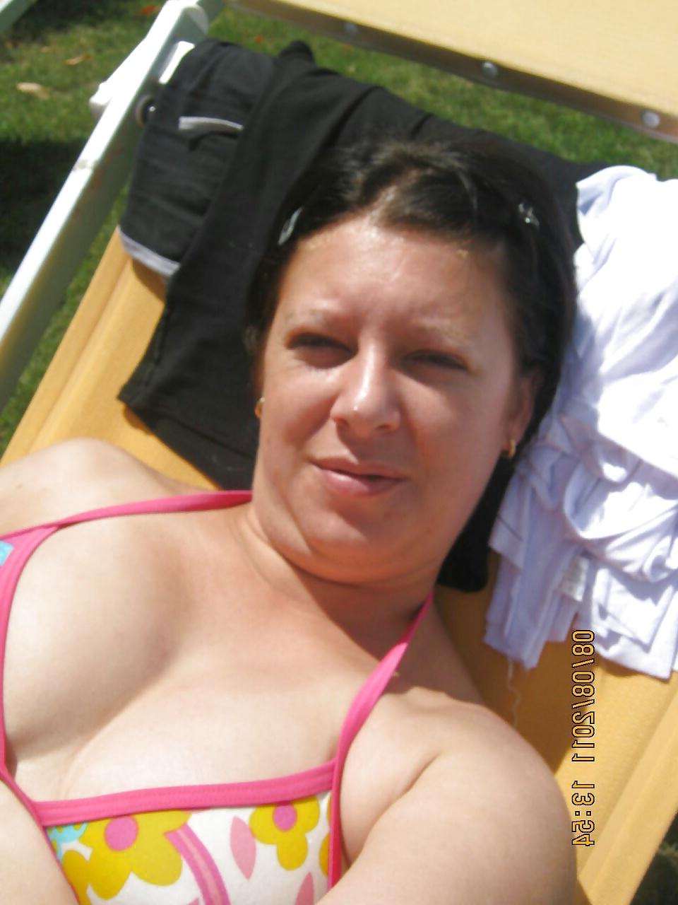 13P Latina con tetas grandes big boobs Latina