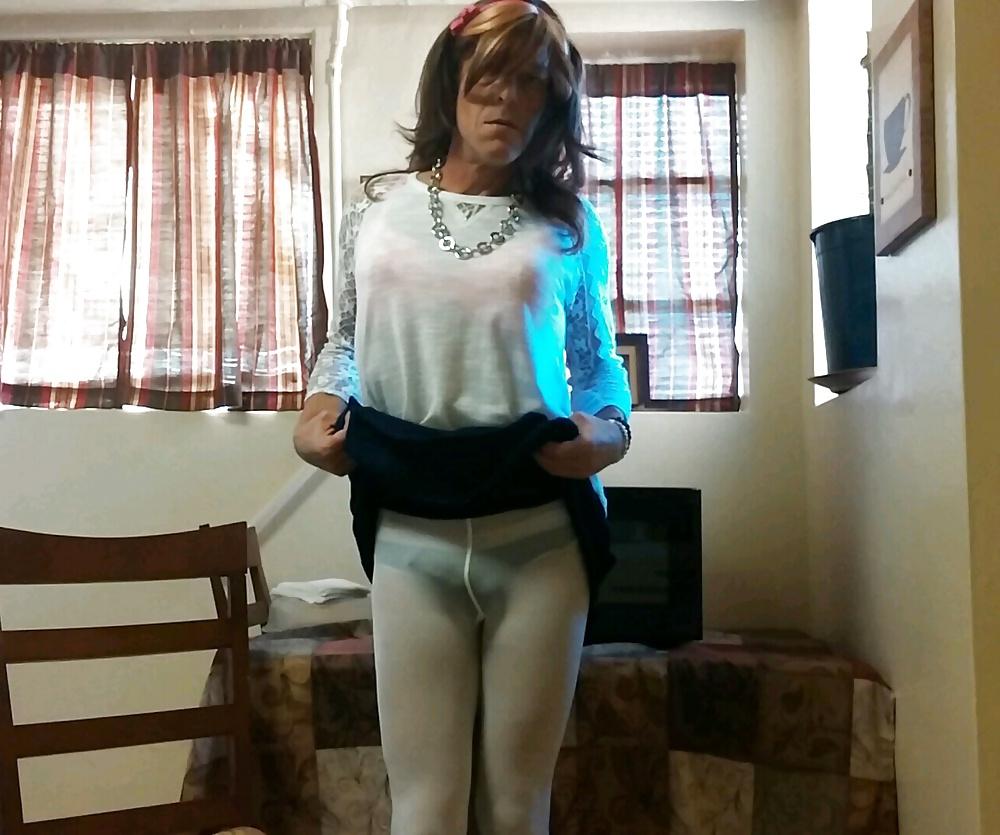 24P Crossdresser in pantyhose