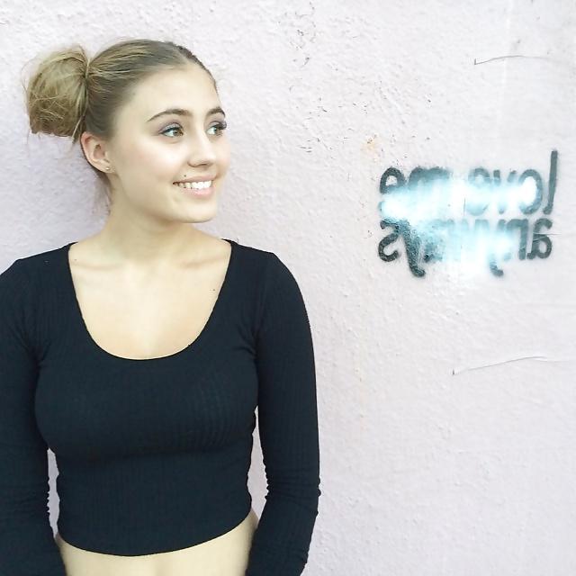 25P Lia Marie Johnson (Youtube star)