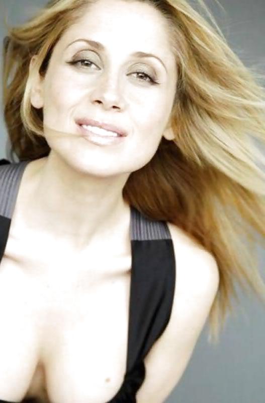 16P Lara fabian