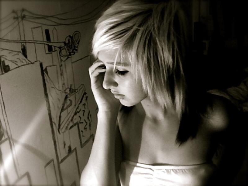 16P Emo Teen I