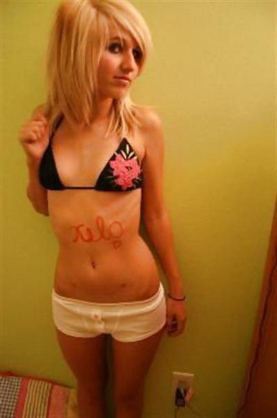 16P Emo Teen I