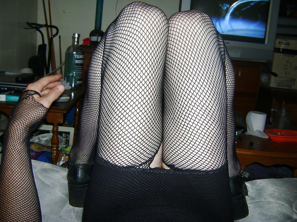 25P Having fun crossdressing!