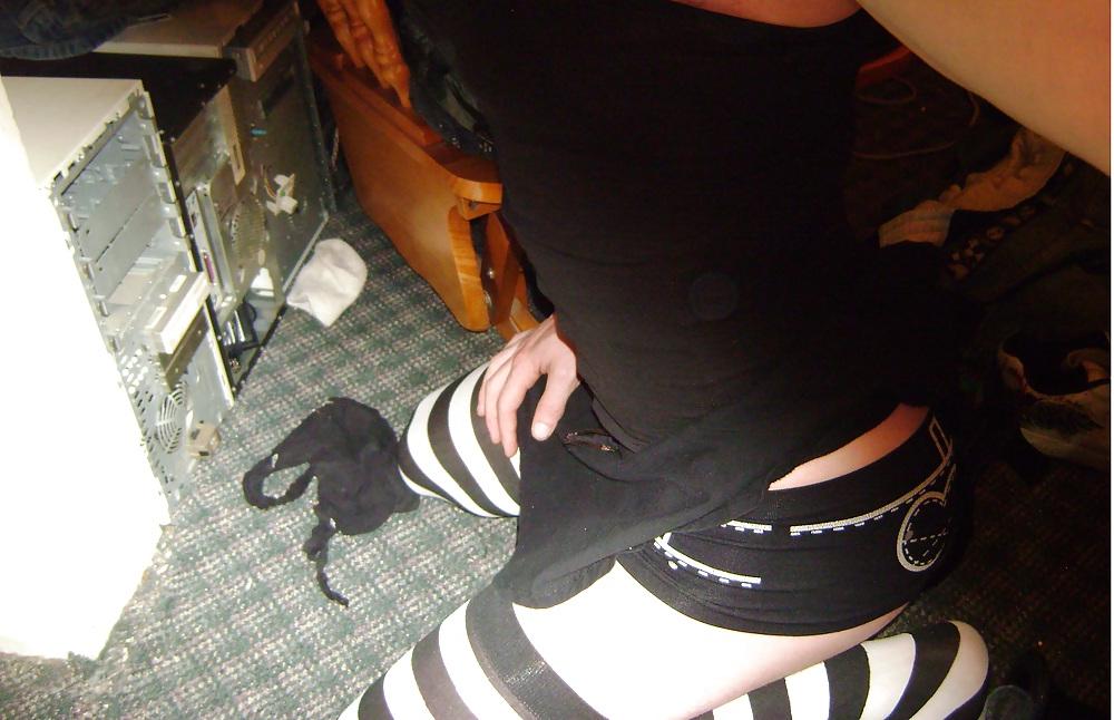 25P Having fun crossdressing!