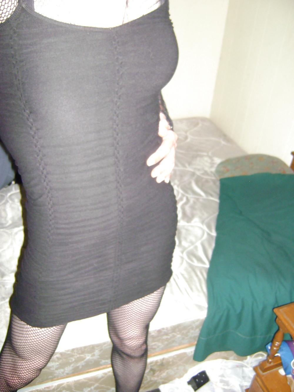 25P Having fun crossdressing!