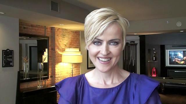 25P More celebrities with short hair P2