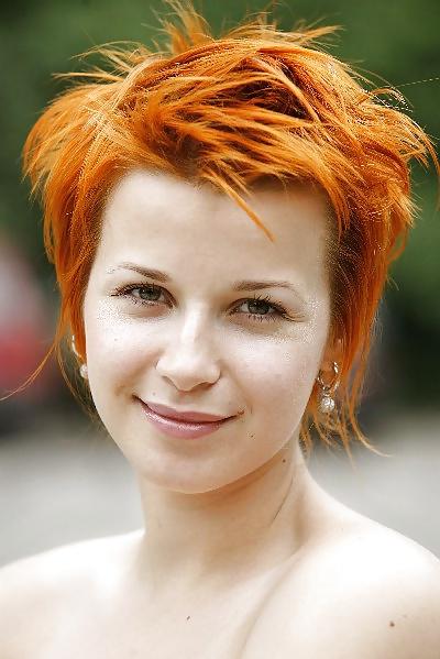 25P More celebrities with short hair P2