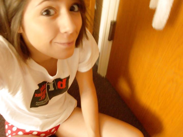 25P Hot step doughter Anastasia pics find in a camera