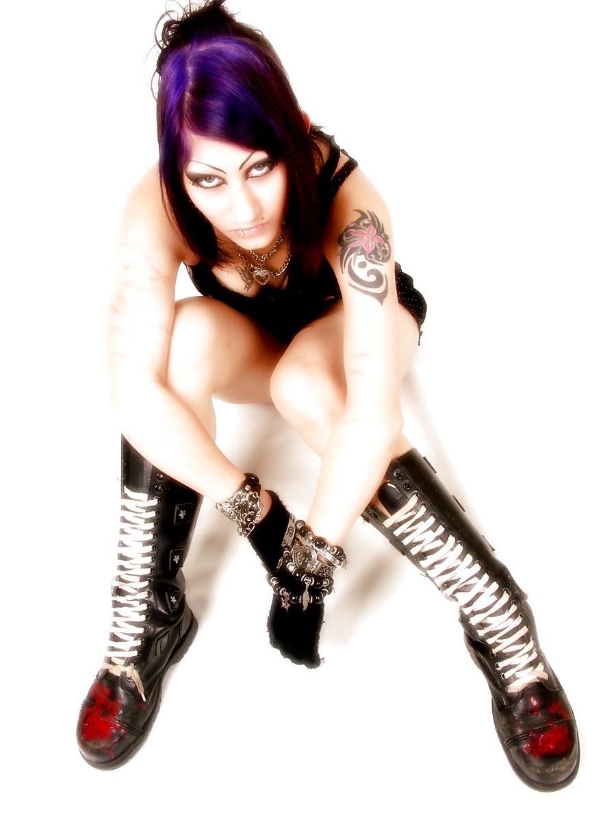 11P Ri Ka Emo Teen