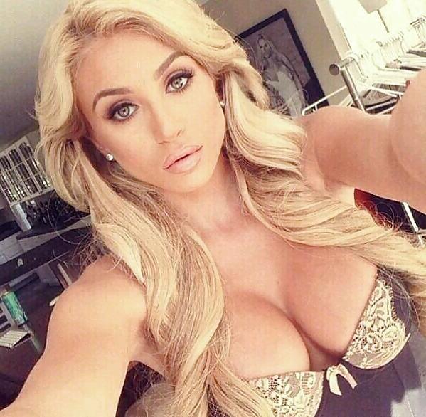 22P Selfie BIG BOOBS no nude