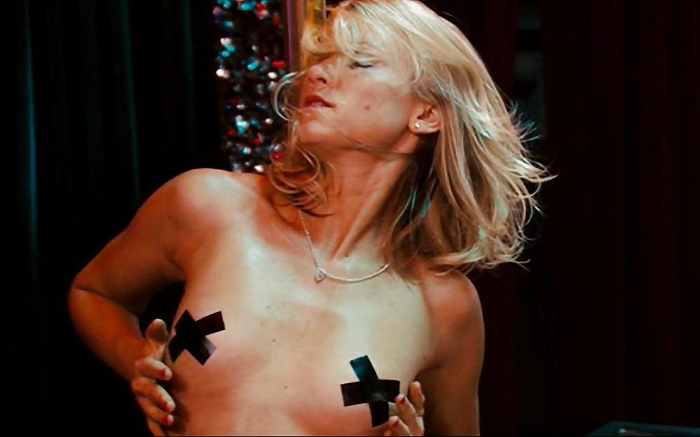 25P Amy Smart Glamour, Nudes, Caps