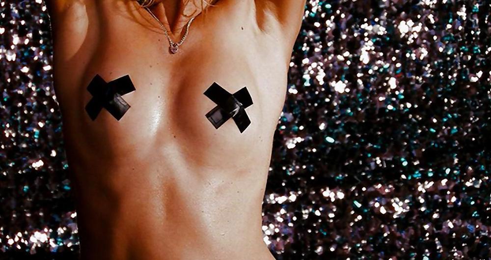 25P Amy Smart Glamour, Nudes, Caps