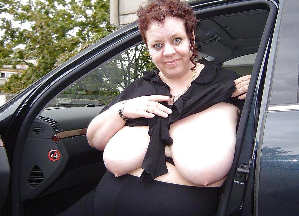 20P Big older boobs.