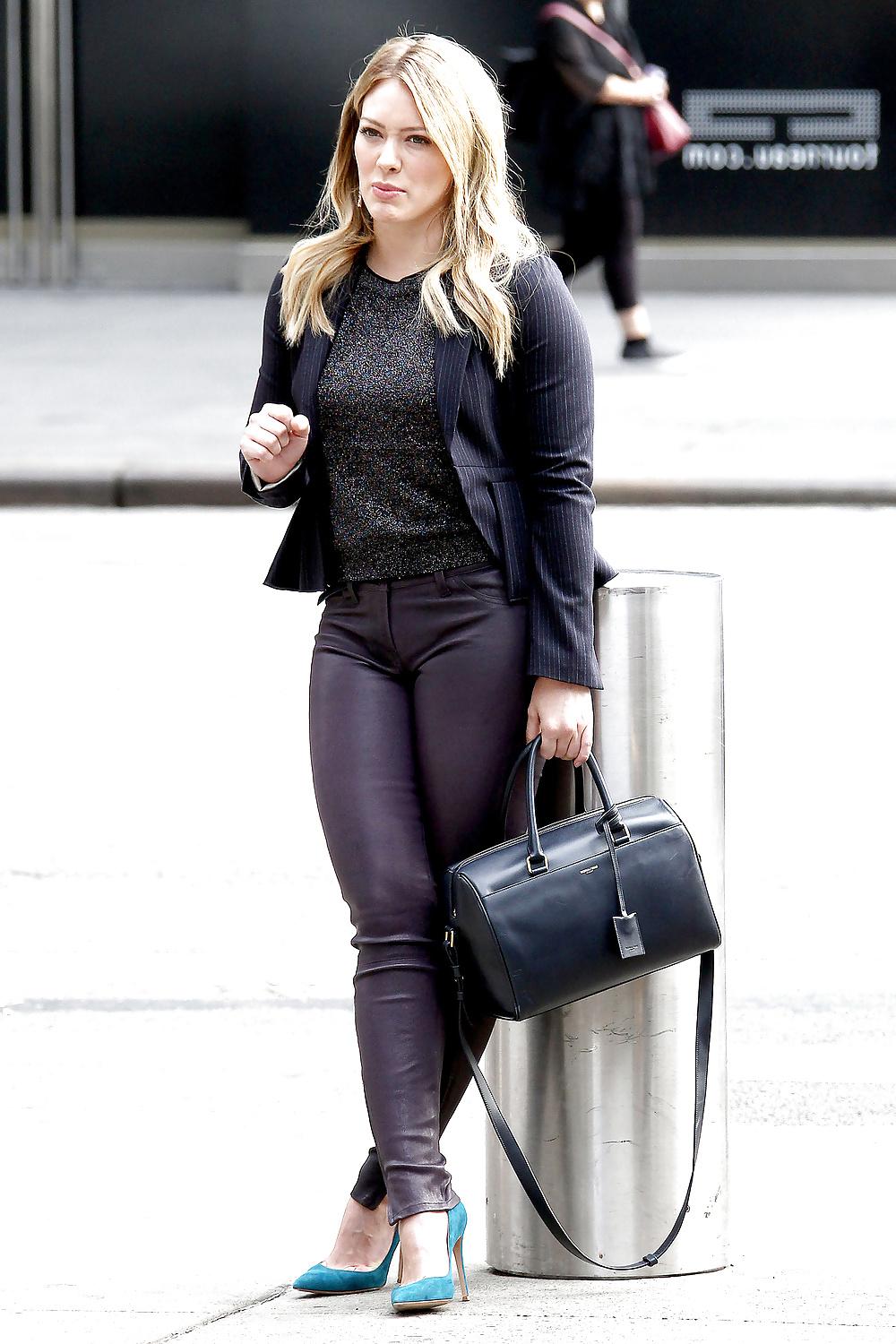 25P Hilary Duff Booty Pics all taken 2014