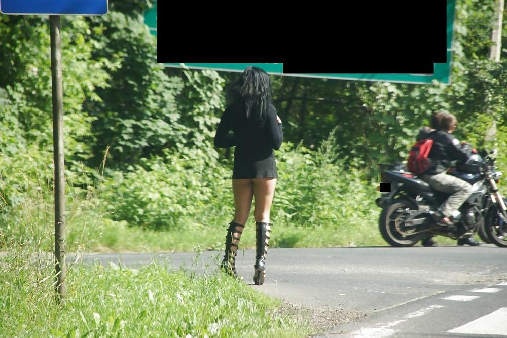 25P Street hookers. Pay and use