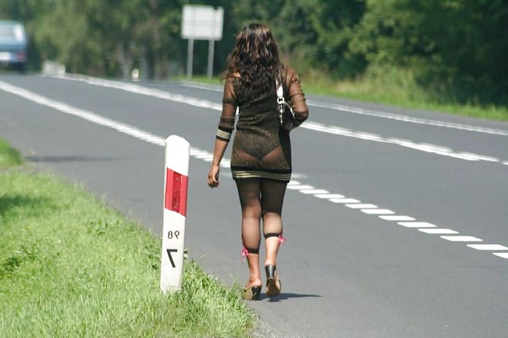 25P Street hookers. Pay and use