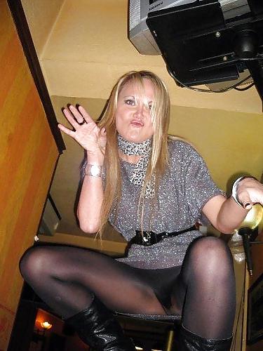 20P Amateurs in black stockings