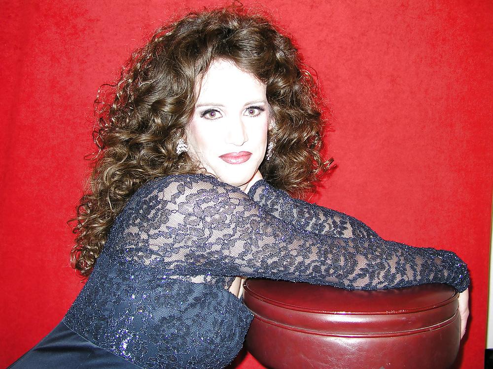 25P Close ups of pretty crossdressers