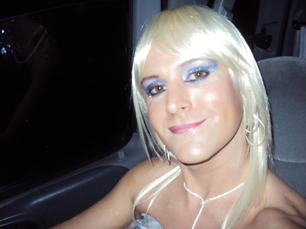 25P Close ups of pretty crossdressers