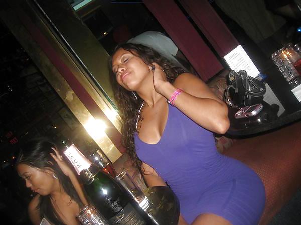 25P Mixed Thick Latin Mami With A Booty