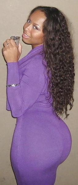 25P Mixed Thick Latin Mami With A Booty