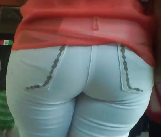 8P Mexican Milf Booty