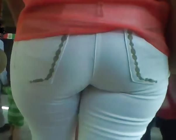 8P Mexican Milf Booty