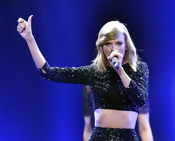 25P Taylor Swift at KIIS FM's Jingle Ball 2014