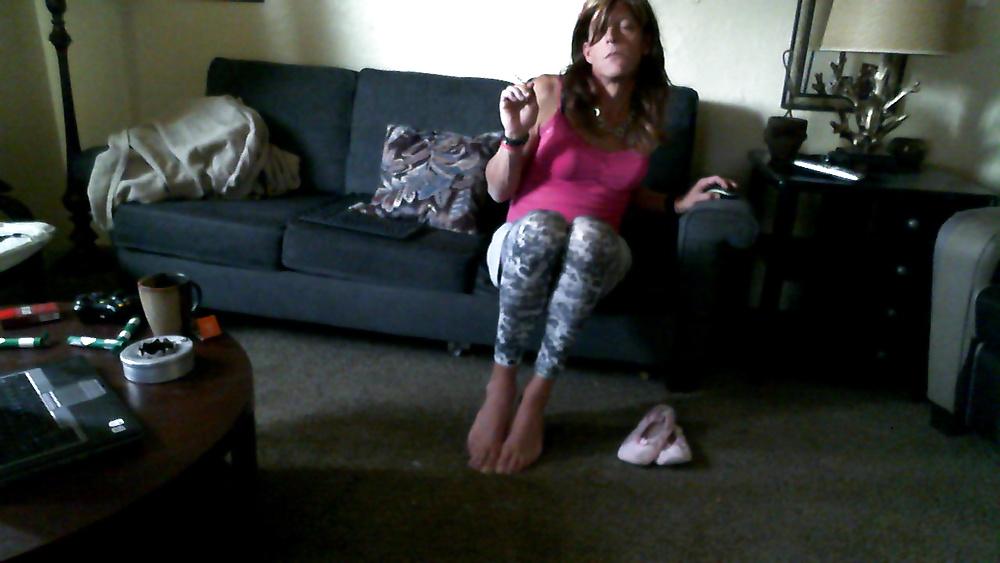 25P Smoking sissy slut crossdresser Lisa Love