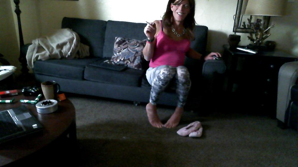 25P Smoking sissy slut crossdresser Lisa Love