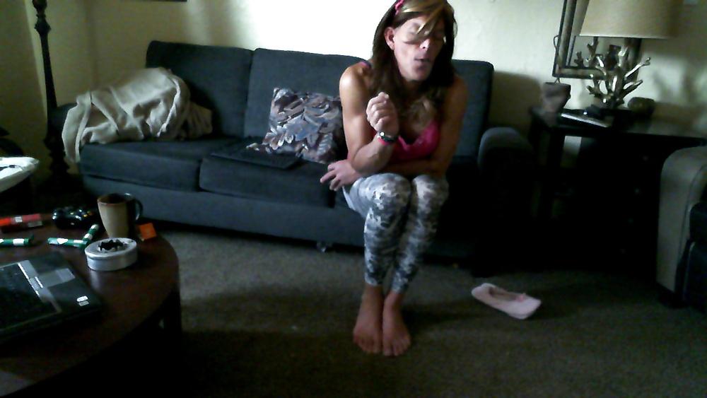 25P Smoking sissy slut crossdresser Lisa Love