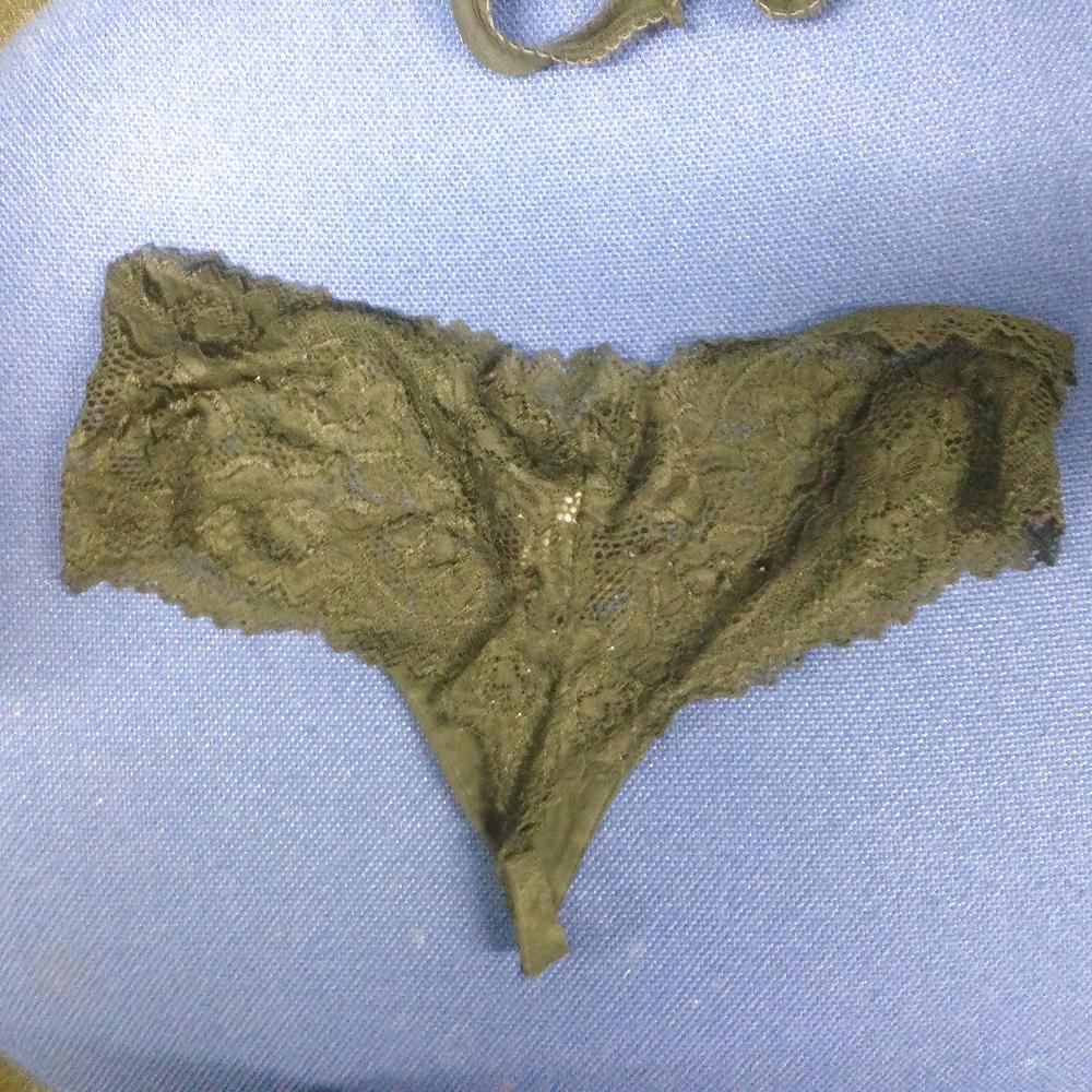 6P My boss's panties